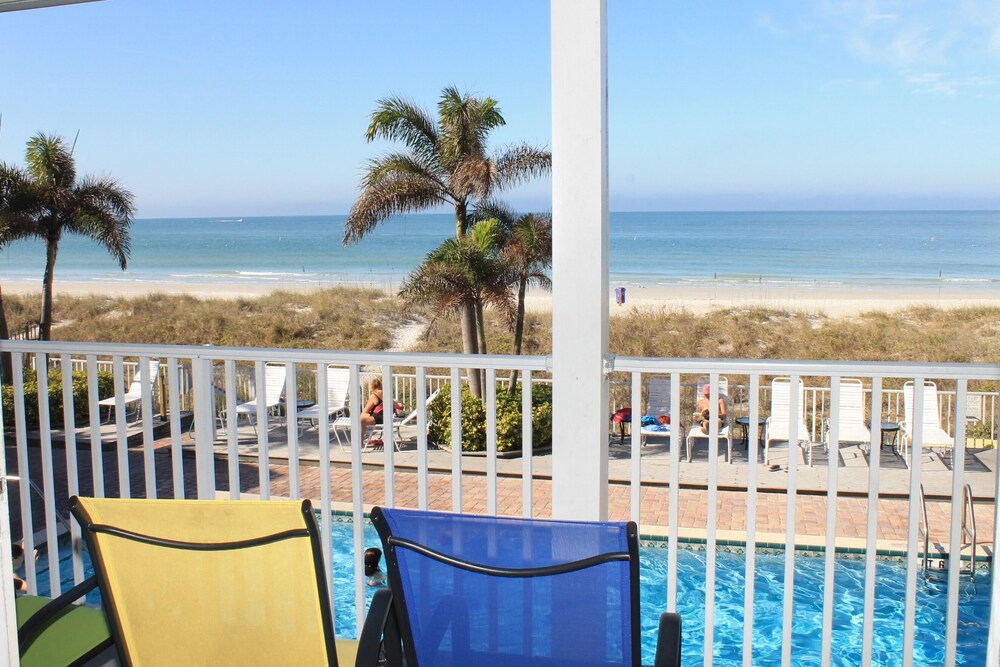 Sunset Paradise #10 — 4-Star Luxury Hotel in Indian Rocks Beach, United States