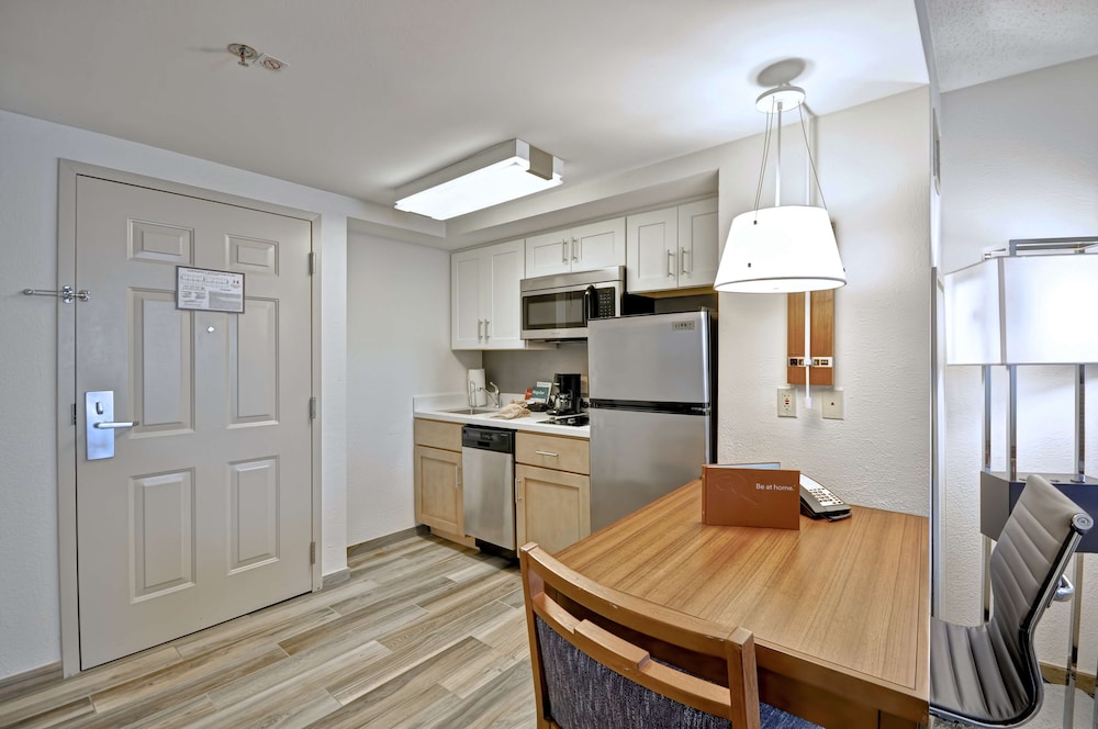 Homewood Suites by Hilton Boston Peabody - photo 14