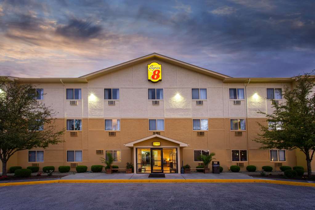 Super 8 by Wyndham Cromwell Middletown - featured photo