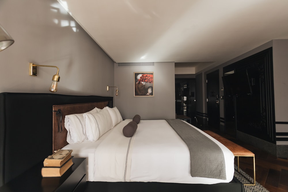 The Wild Oscar — 4-Star Luxury Hotel in Mexico City, Mexico