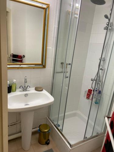 Joli F2 Bord de Mer in Leucate, France