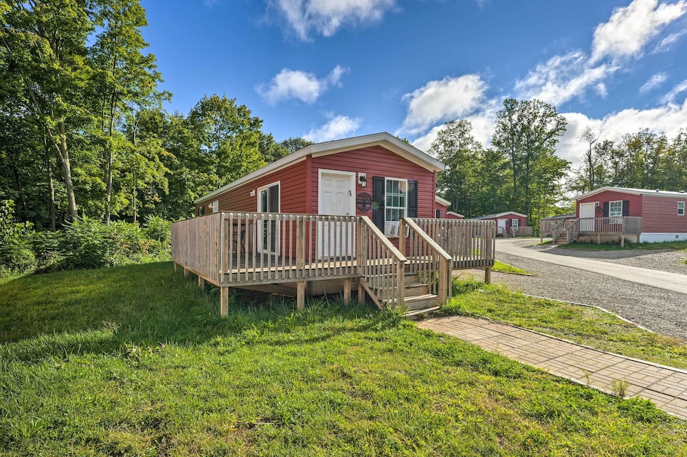 Pet Friendly Cassolopis Escape Near Lake — hotel in Cassopolis