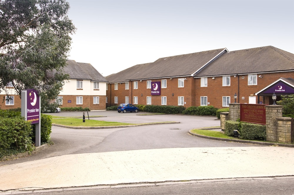 Premier Inn Swindon North — Swindon
