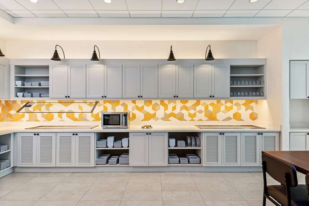Hyatt Place Tampa Wesley Chapel - photo 12