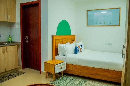 Blue Marlin Studio Cribz Stade view Suites