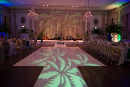 Standard Club - photo 15
