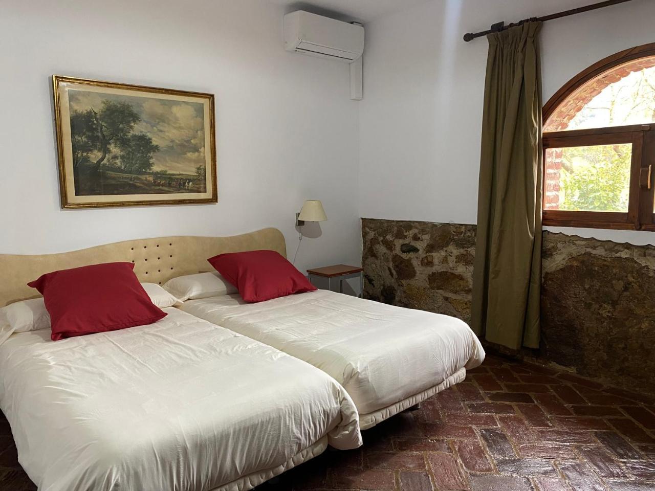 Casas Rurales Monasterio de Rocamador — Almendral — photo 5