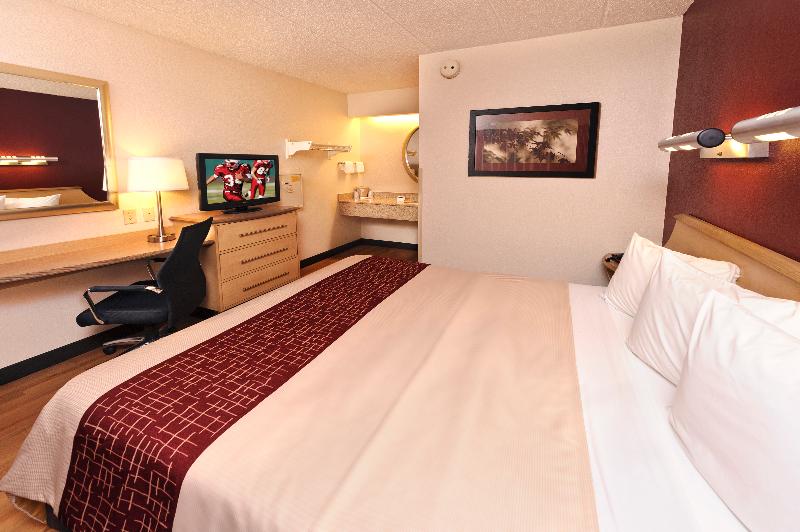 Red Roof Inn Parkersburg - photo 12