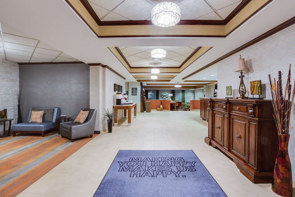 Hampton Inn Pittsburgh West Mifflin - photo 5