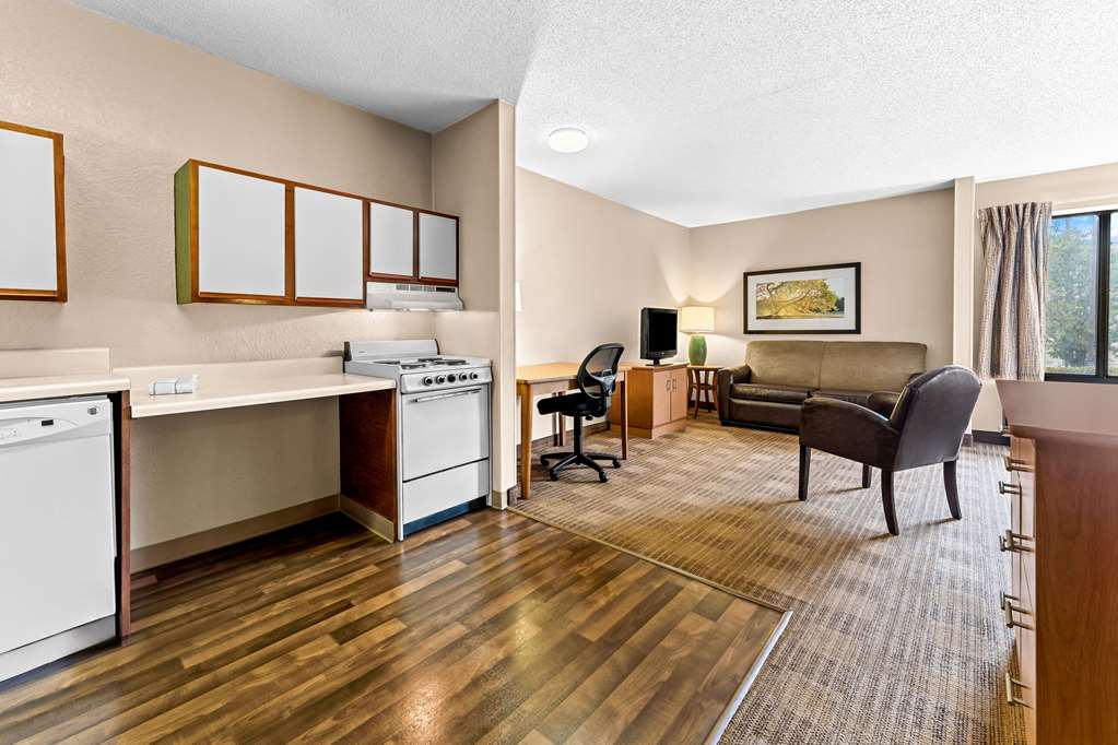 Suburban Studios Macon North - photo 22