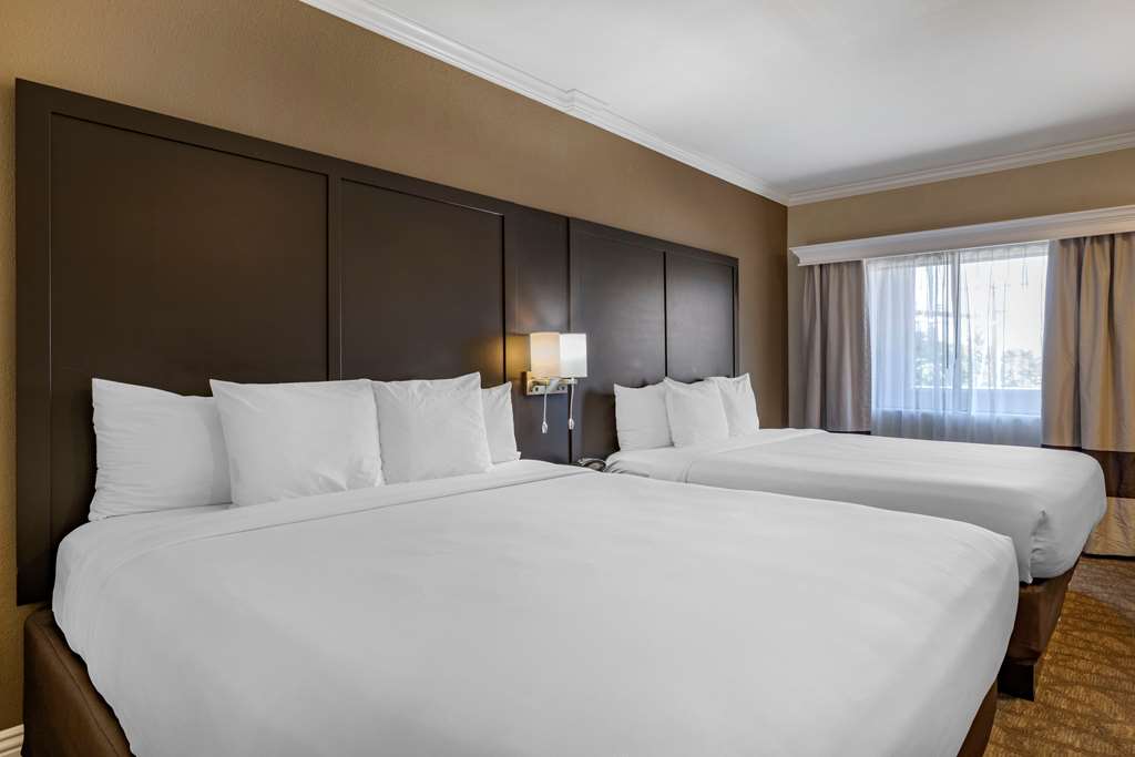 Comfort Inn & Suites Huntington Beach - photo 6
