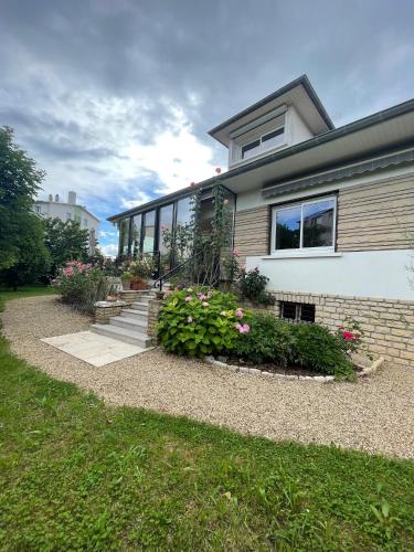 Le Jardin Des Verottes in Beaune, France