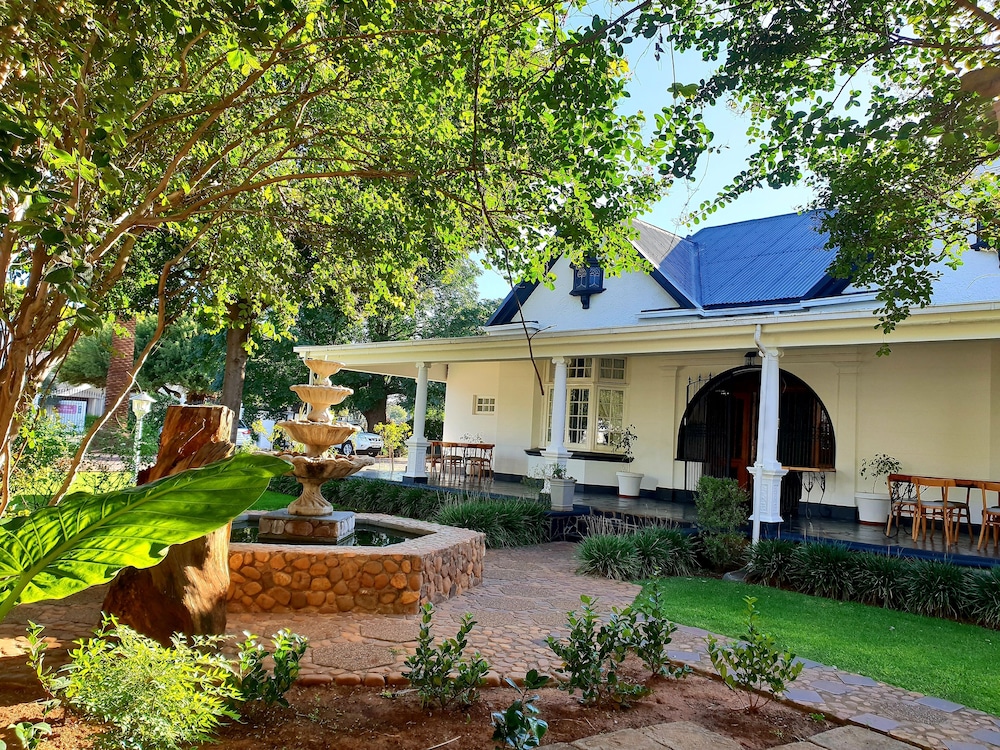 Bauhenia Guesthouse — 4-Star Luxury Hotel in Potchefstroom, South Africa