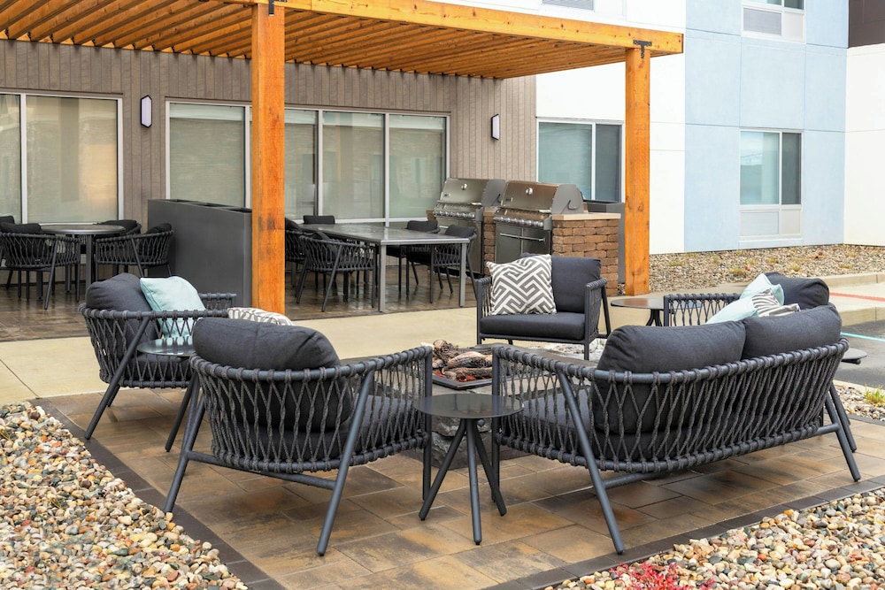 TownePlace Suites by Marriott Holland - photo 24