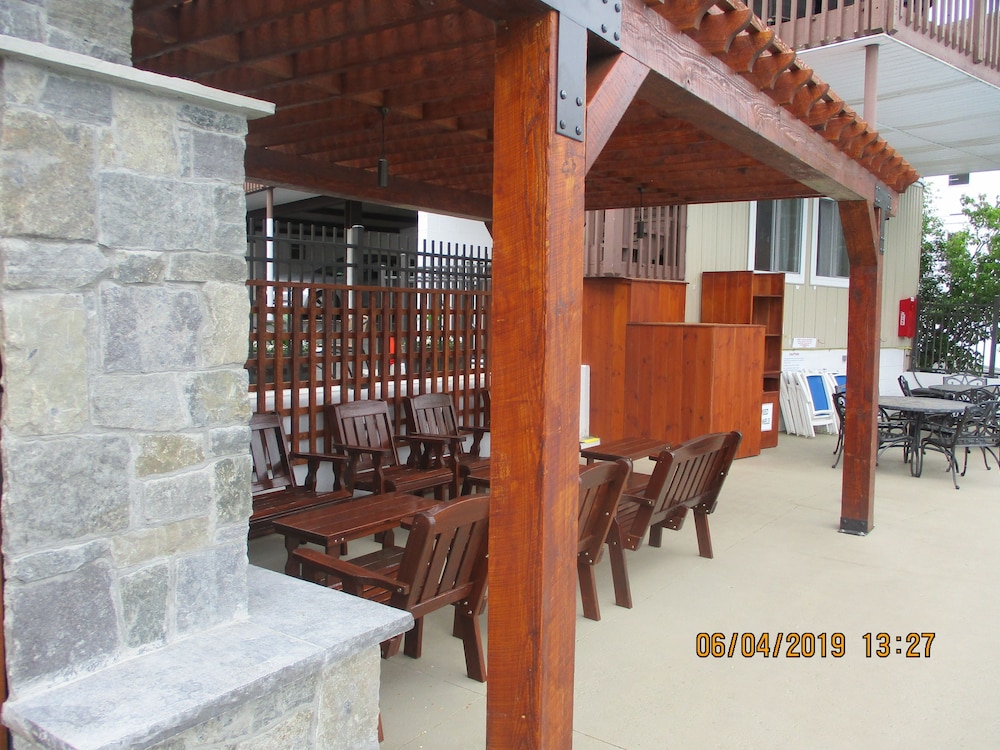 The Lake Motel - photo 91