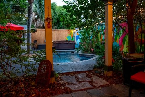 The Lookout Inn - photo 27