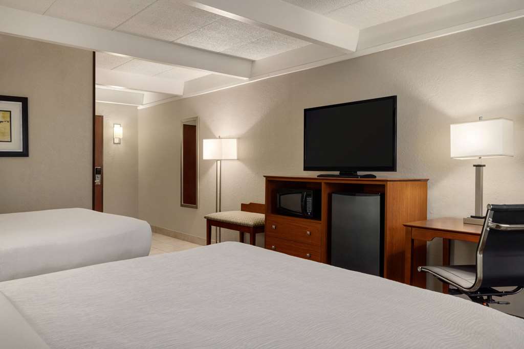 AmericInn by Wyndham Grand Rapids Airport North - photo 13