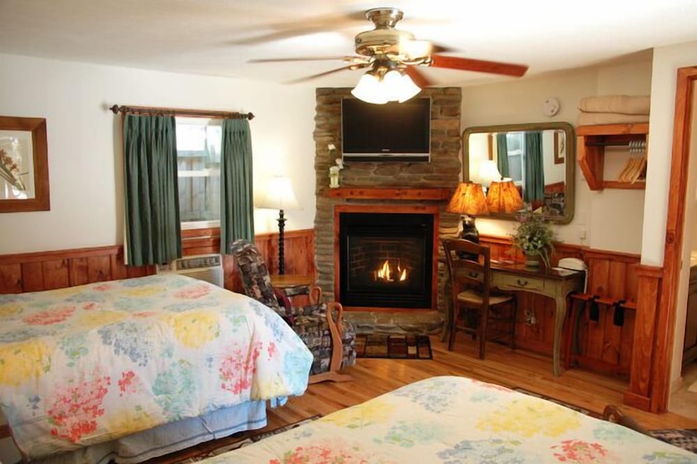 The Homestead Inn - photo 45