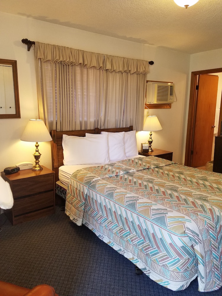 Out West Motel - photo 9