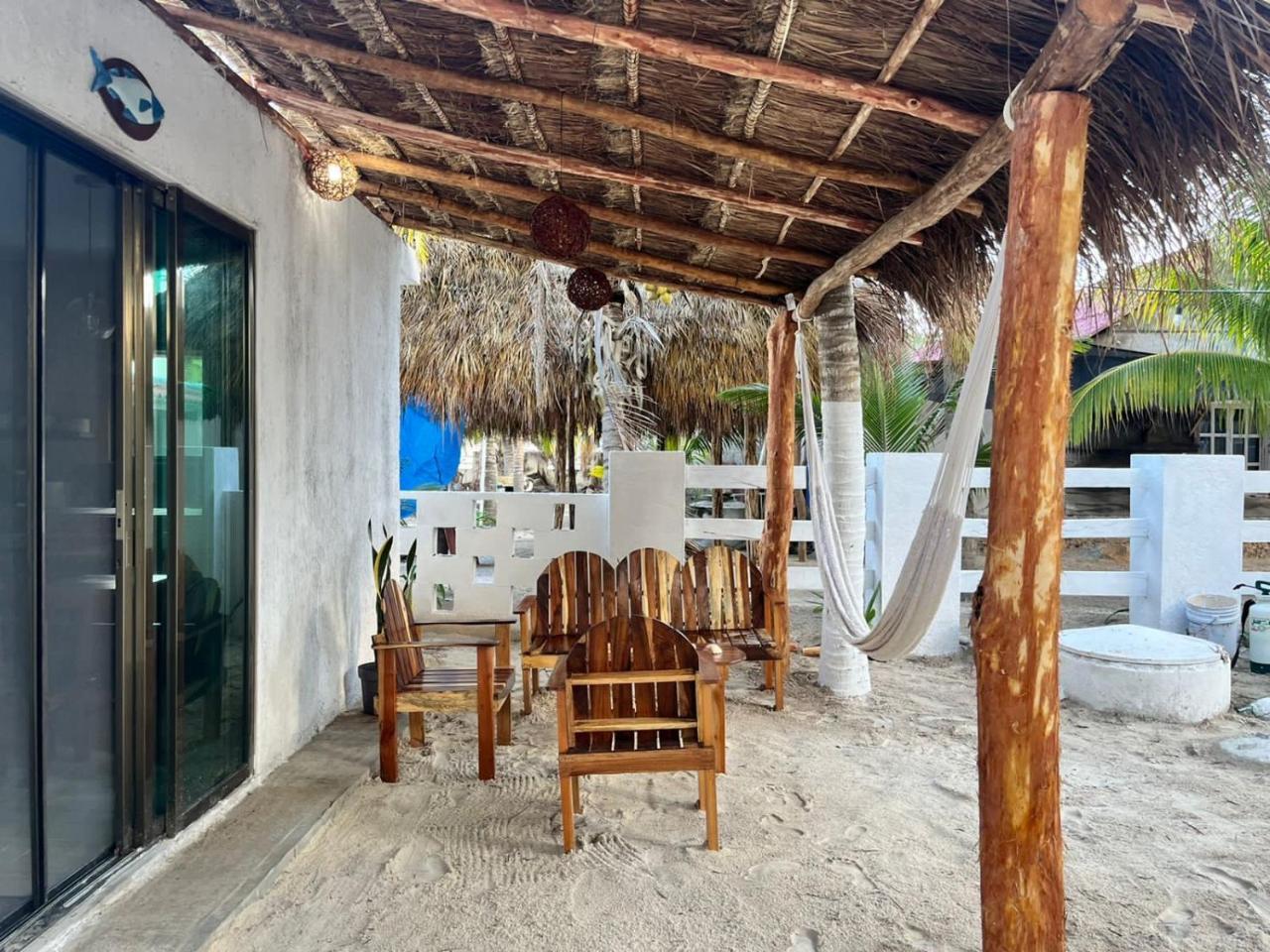 Loft gaviota vista jardín 15 mts de playa — 4-Star Luxury Hotel in El Cuyo, Mexico