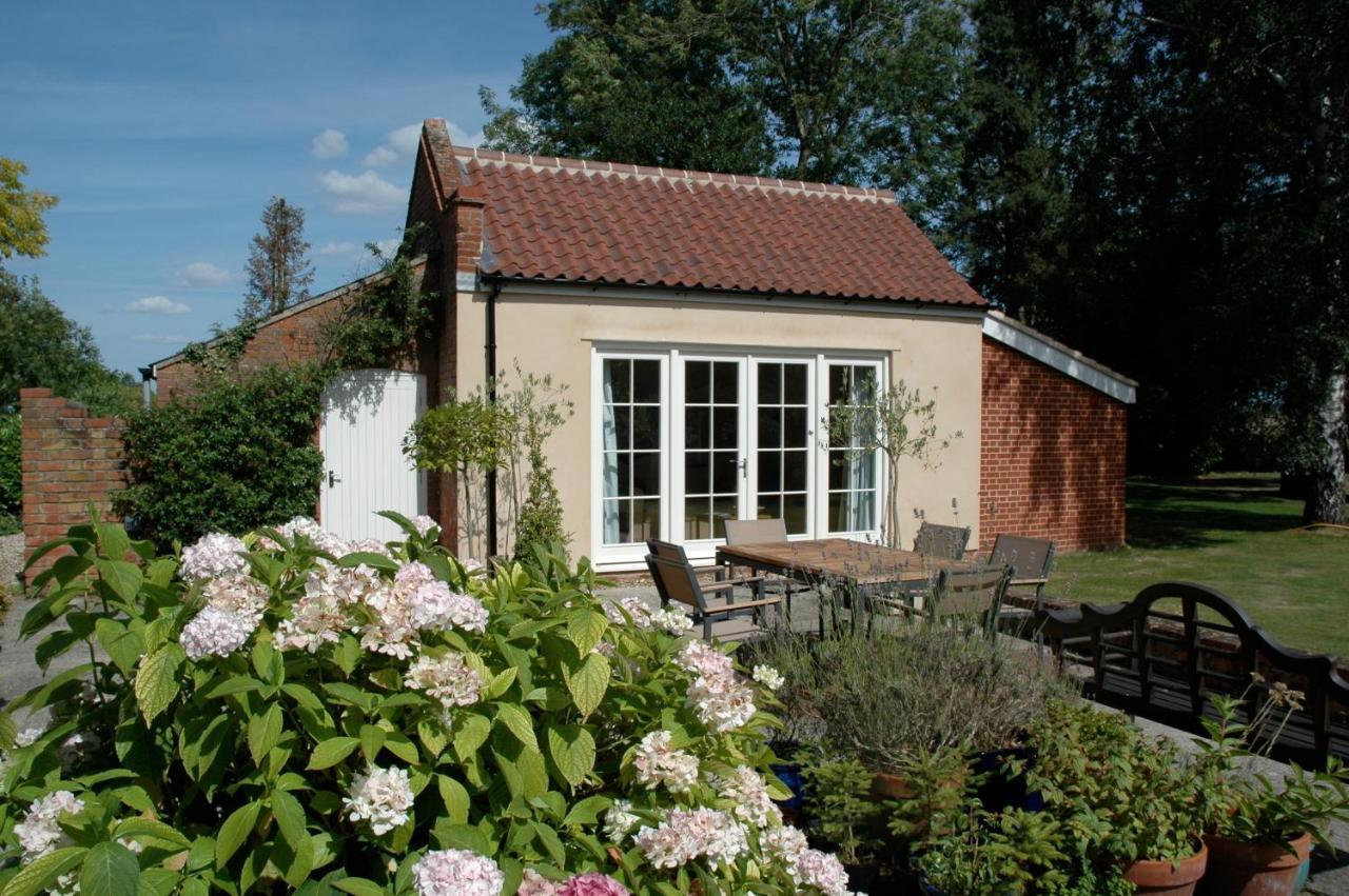 Field Cottage Bed And Breakfast — 4-Star Luxury Hotel in Norwich, United Kingdom