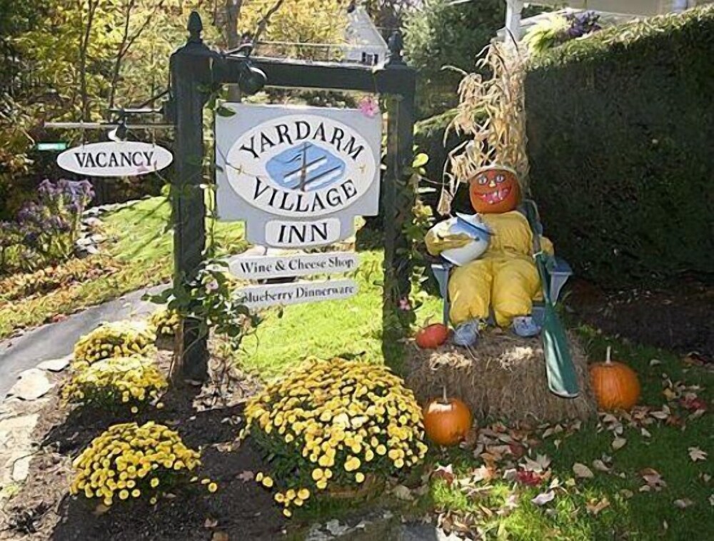 Yardarm Village Inn - photo 24