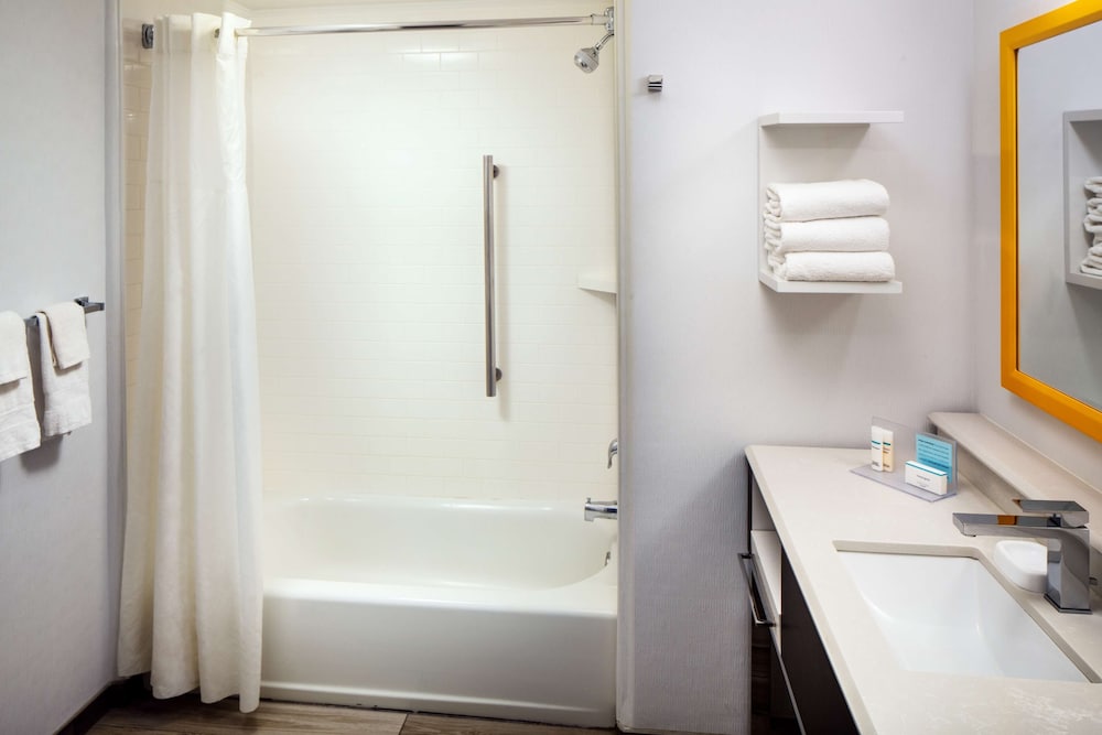 Hampton Inn & Suites Parker - photo 9