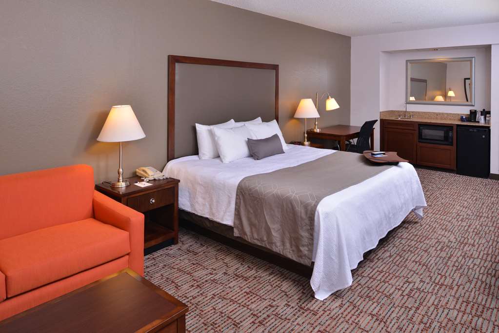 Best Western Plus Wichita West Airport Inn - photo 3
