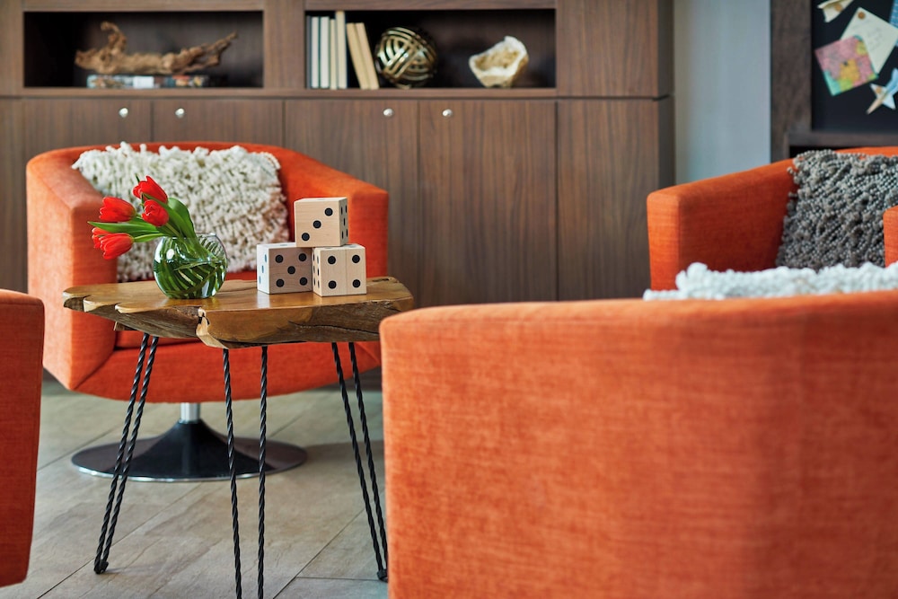 Renaissance Chicago Glenview Suites Hotel - photo 2