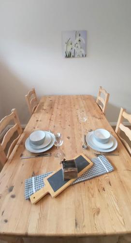 Willow Cottage 3 bed cosy stopover dogs welcome