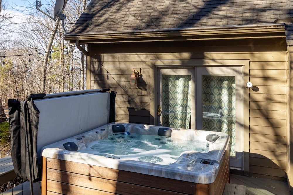 111 Hickory Springs in Wintergreen Resort — hotel in Nellysford