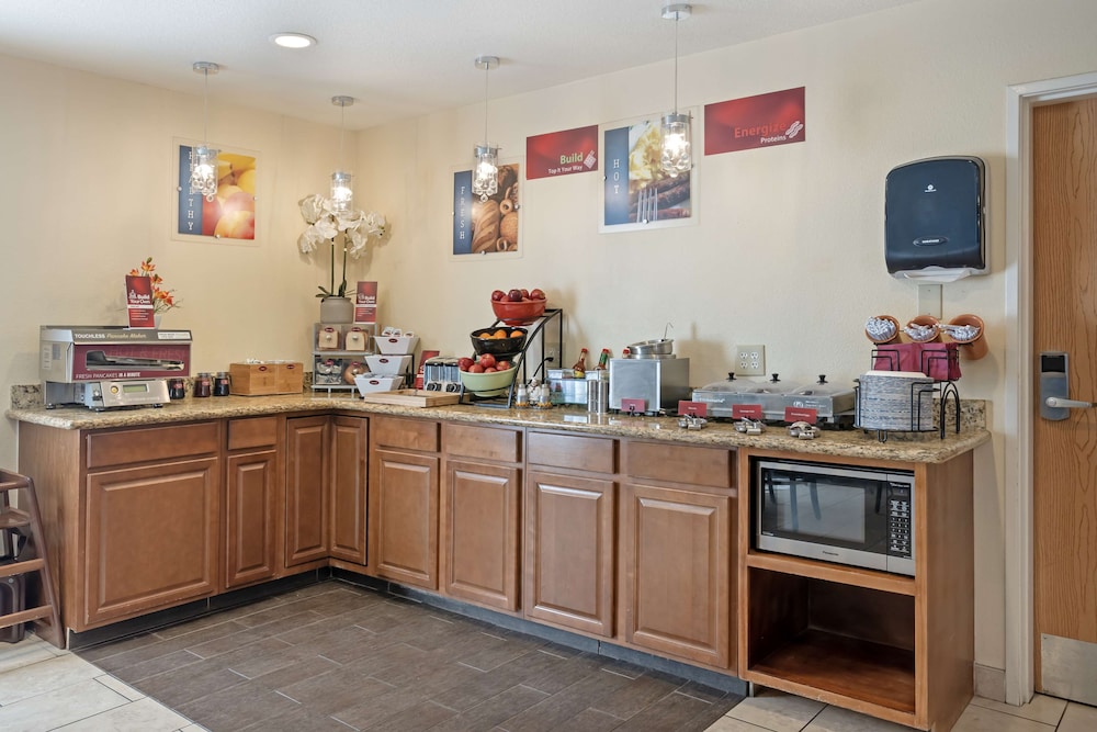 Best Western Plus Lonoke Hotel - photo 33