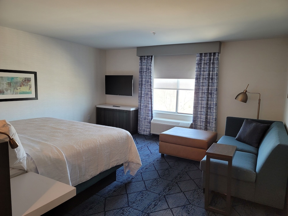Hilton Garden Inn Cedar Rapids - photo 7