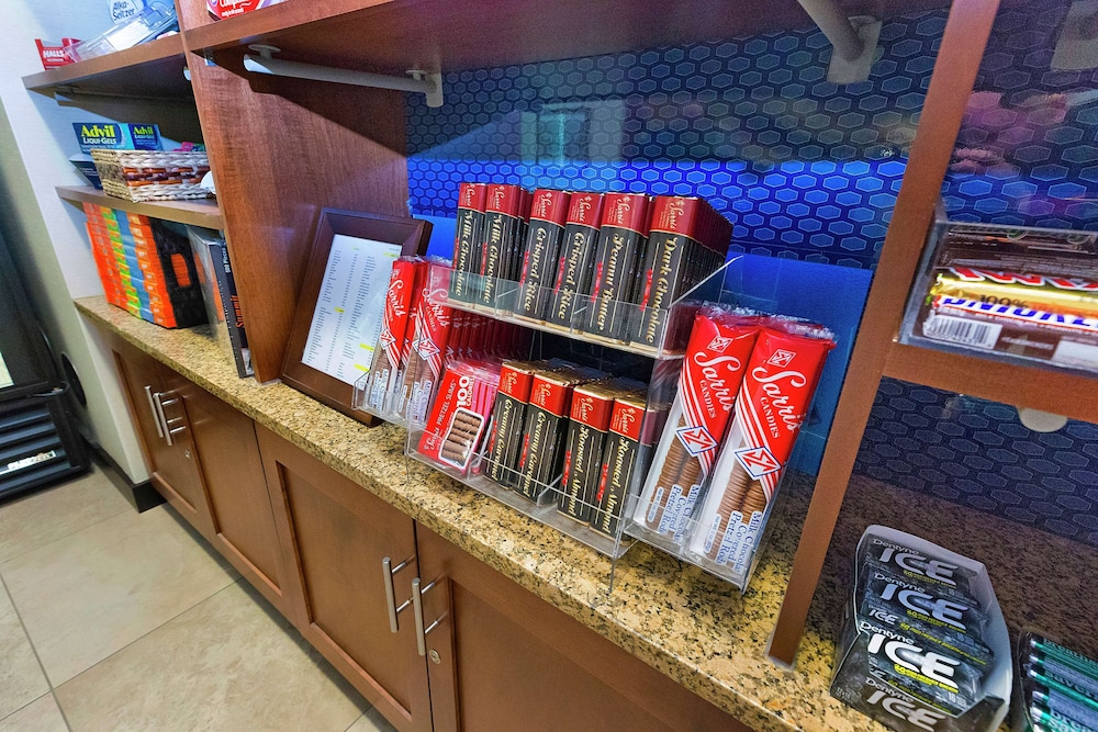 Hampton Inn Waynesburg - photo 49