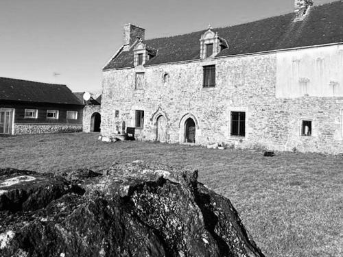 Les Gites du Manoir de Port Cadic pet-friendly hotel Redene
