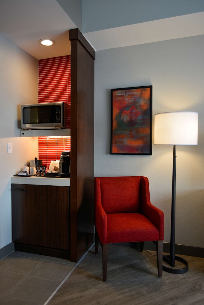 Hilton Garden Inn Louisville Mall of St. Matthews - photo 8