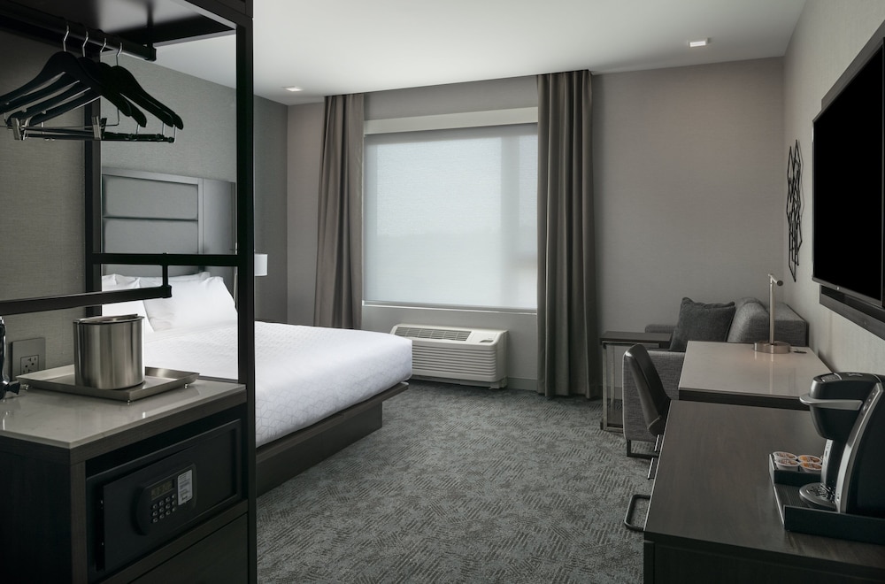 Holiday Inn Express Boston Logan Airport Revere by IHG - photo 12