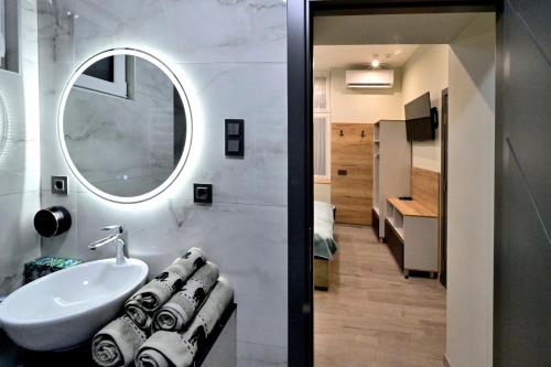 Budapest Twinflat Apartman — 4-Star Luxury Hotel in Budapest, Hungary