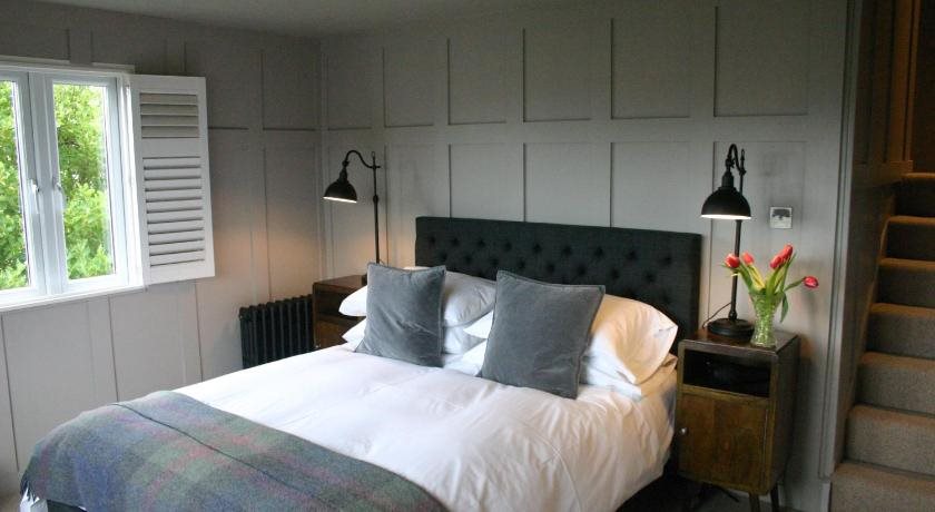 Number Fifty Townhouse Accommodation 6813121 — Penryn