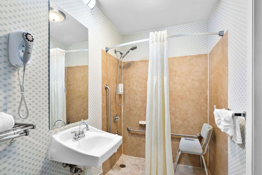 Quality Inn Atlanta Northlake - photo 21
