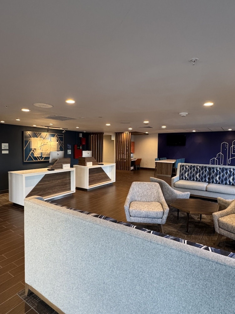 Holiday Inn Express Denver Central North by IHG - photo 6