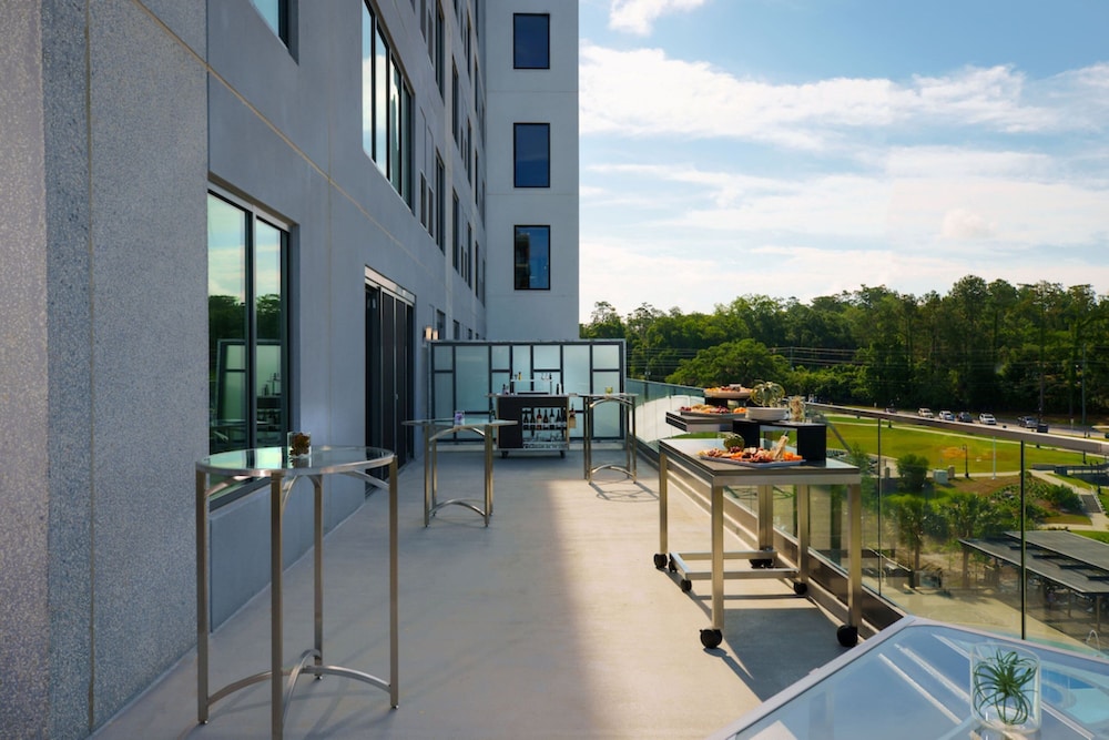 AC Hotel by Marriott Tallahassee Universities at the Capitol - photo 50