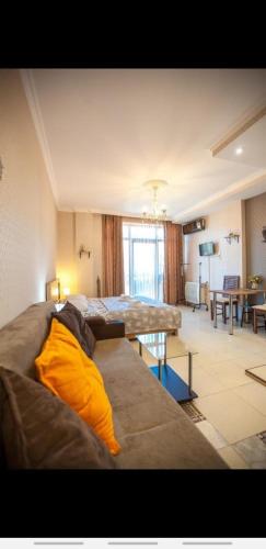 Apartment on L.Meskhishvili Turn