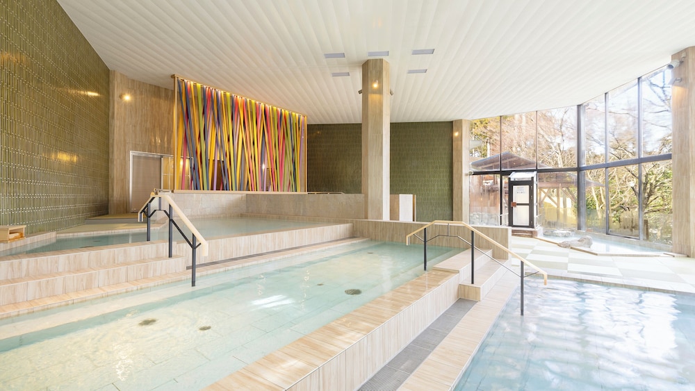 Ooedo Onsen Monogatari Premium Yamanaka Grand Hotel in Kaga, Japan