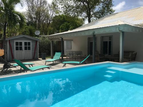 Maison Latecoere avec piscine — 4-Star Luxury Hotel in Le Francois, Martinique