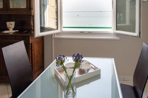 Les Reflets de la Houle in Cancale, France