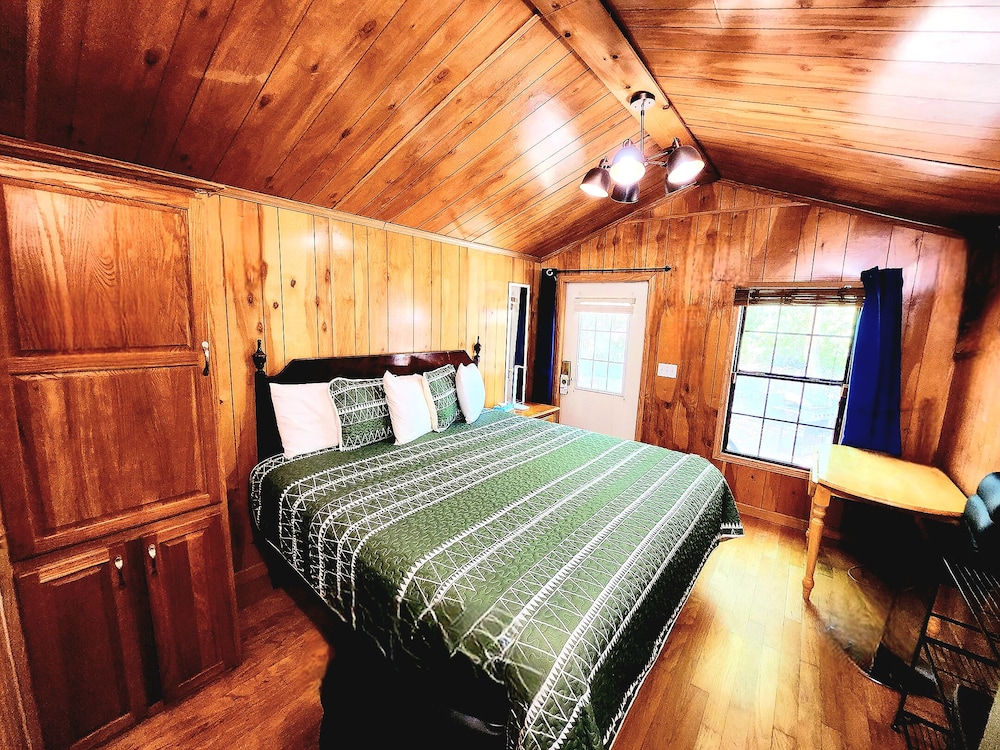 La Siesta Motel & RV Resort - photo 13