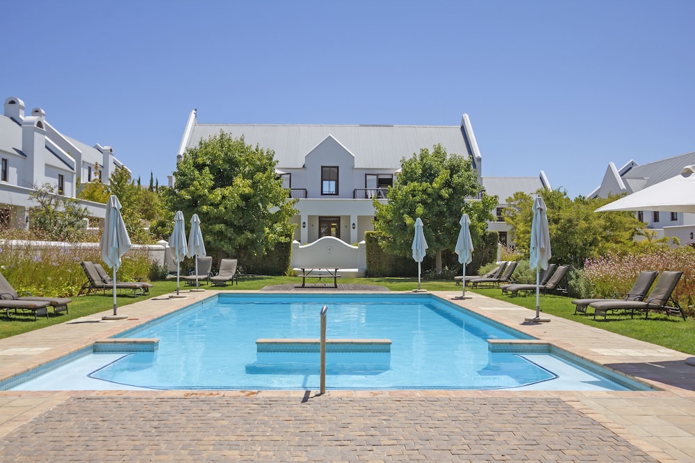 Winelands Golf Lodges 29 — 5-Star Luxury Hotel in Stellenbosch, South Africa