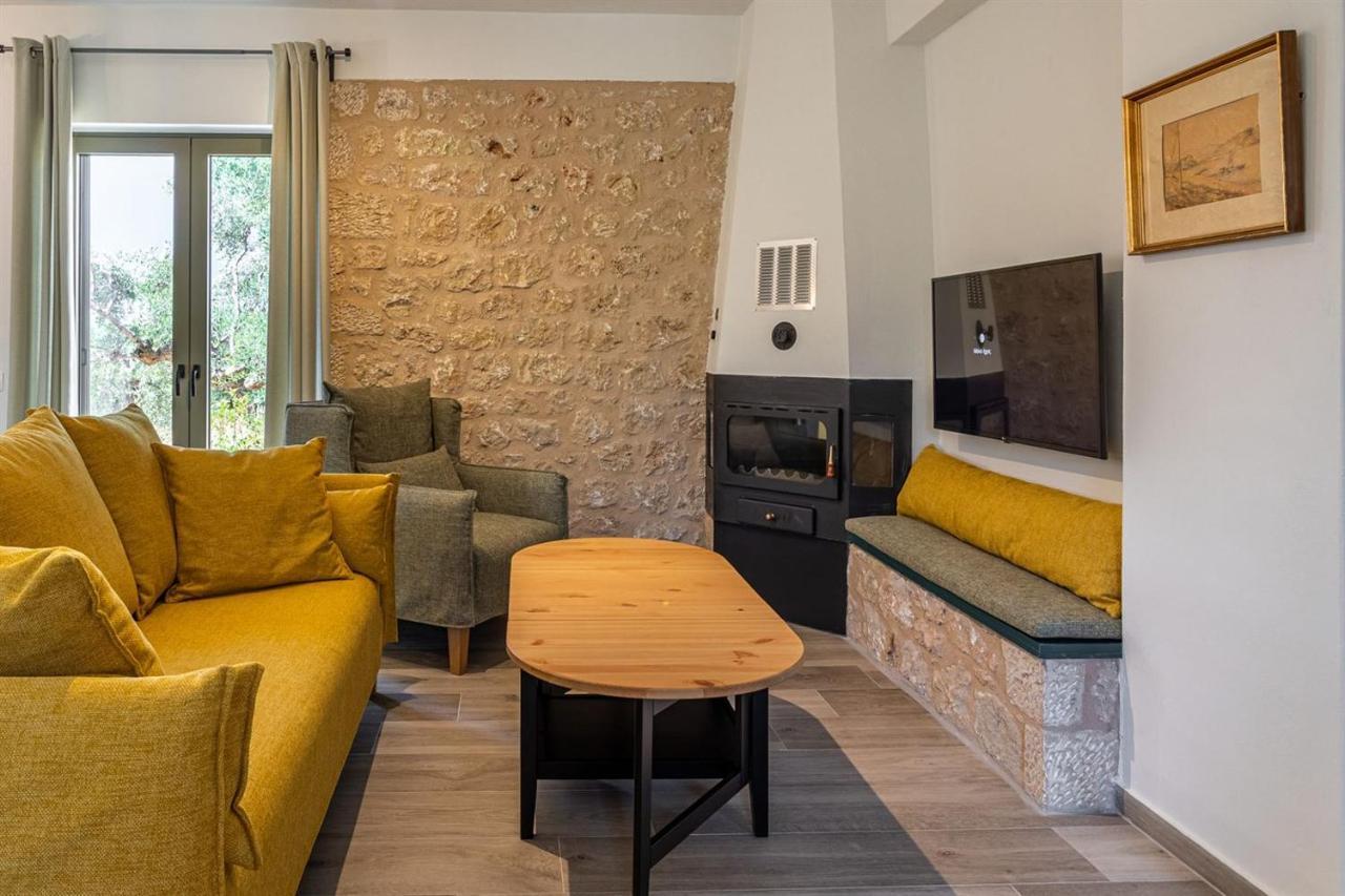 Mani Harmony Stone House — 4-Star Luxury Hotel in Agios Nikolaos, Greece