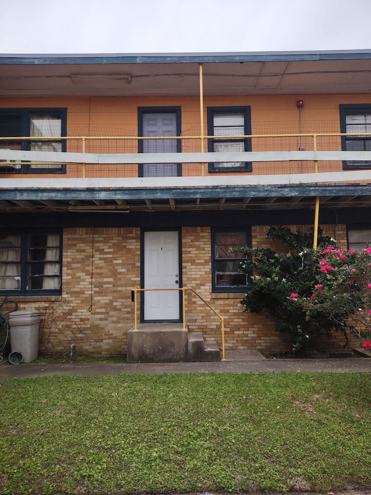 Rosenberg Motel - photo 15